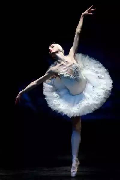 盤錦萬達廣場舞藝舞蹈演出 動漫游戲開發主題，你不能錯過的精彩